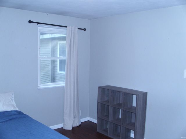 2210 Inglewood Place, South Bend, IN 46616