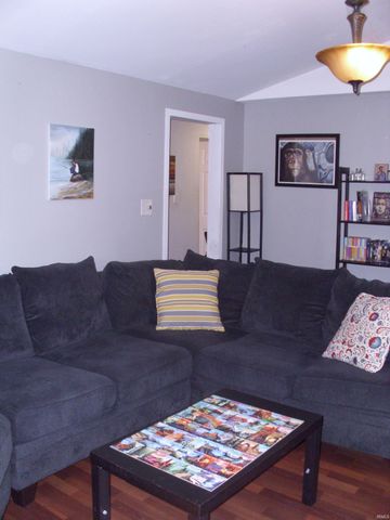 2210 Inglewood Place, South Bend, IN 46616