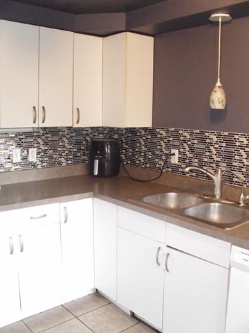 2210 Inglewood Place, South Bend, IN 46616