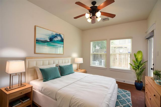 5238 Nett Street, Houston, TX 77007