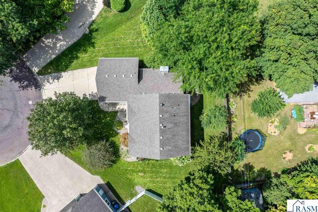 120 Chaucer Court, Mankato, MN 56001