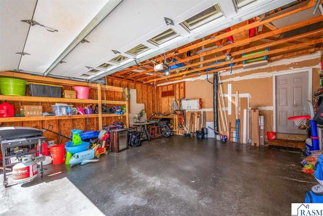 120 Chaucer Court, Mankato, MN 56001