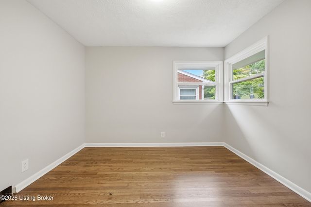 3457 Illinois Ave, Louisville, KY 40213