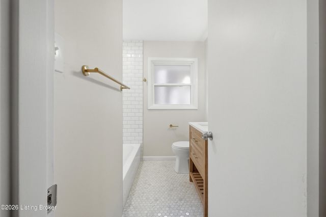 3457 Illinois Ave, Louisville, KY 40213