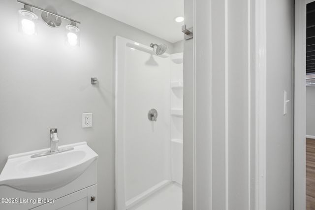 3457 Illinois Ave, Louisville, KY 40213