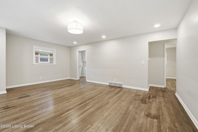 3457 Illinois Ave, Louisville, KY 40213