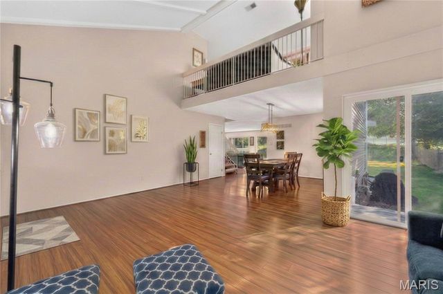 25 Vicksburg Station, St Charles, MO 63303