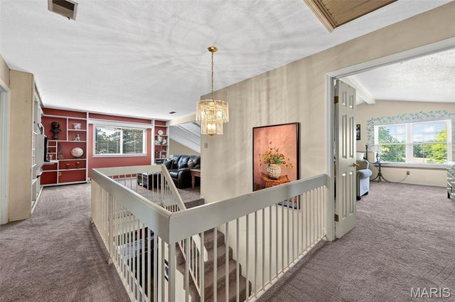 25 Vicksburg Station, St Charles, MO 63303