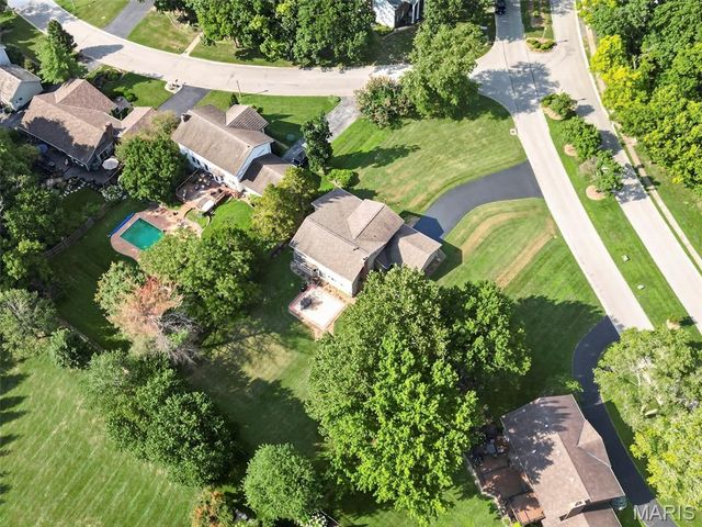 25 Vicksburg Station, St Charles, MO 63303