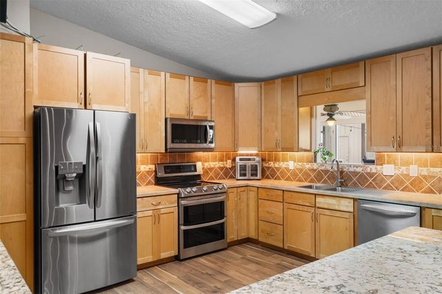 2921 LAKE TOHOPEKALIGA BOULEVARD, Kissimmee, FL 34746