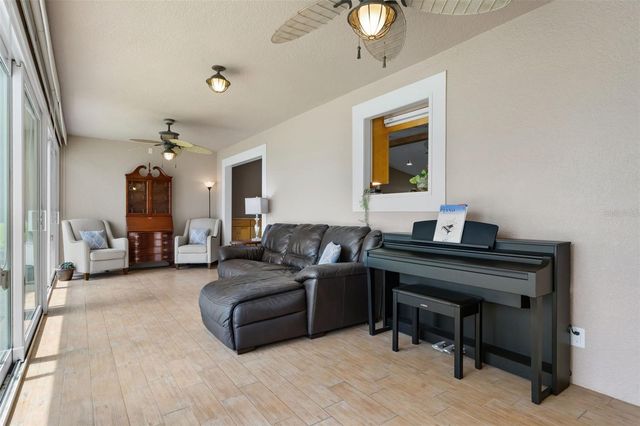 2921 LAKE TOHOPEKALIGA BOULEVARD, Kissimmee, FL 34746