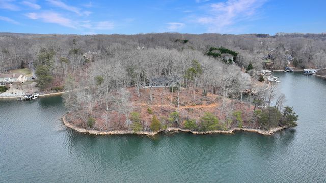 108 Overlook Hill DR, Moneta, VA 24121