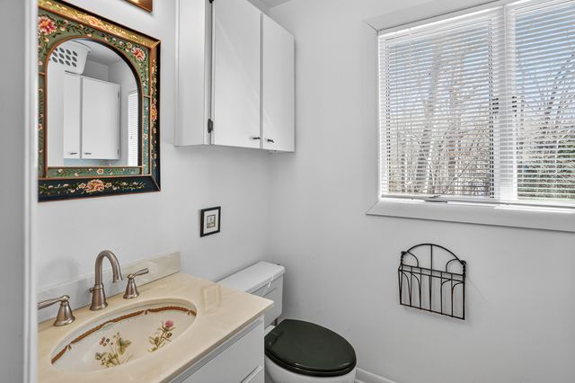 108 Overlook Hill DR, Moneta, VA 24121