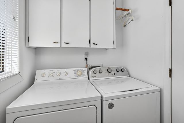 108 Overlook Hill DR, Moneta, VA 24121