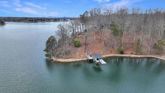 108 Overlook Hill DR, Moneta, VA 24121