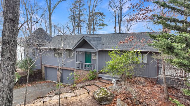 108 Overlook Hill DR, Moneta, VA 24121