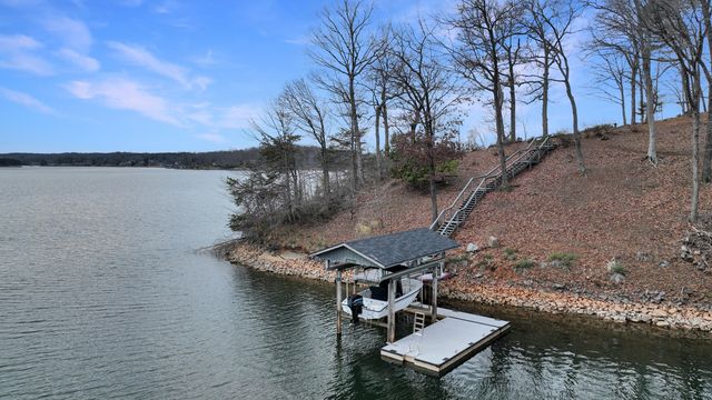 108 Overlook Hill DR, Moneta, VA 24121