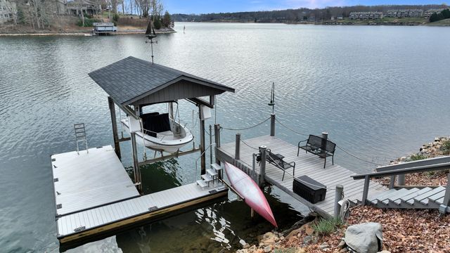 108 Overlook Hill DR, Moneta, VA 24121