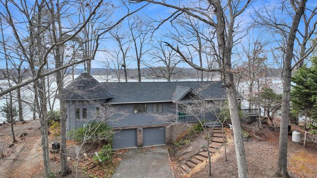 108 Overlook Hill DR, Moneta, VA 24121