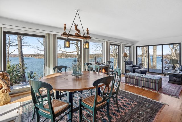 108 Overlook Hill DR, Moneta, VA 24121