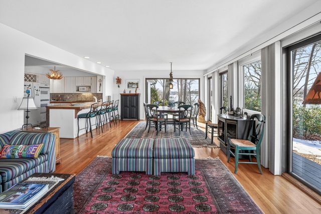 108 Overlook Hill DR, Moneta, VA 24121