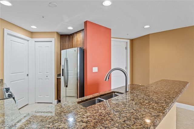 5793 Cape Harbour DR 615, Cape Coral, FL 33914