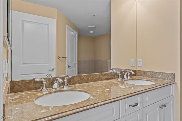 5793 Cape Harbour DR 615, Cape Coral, FL 33914