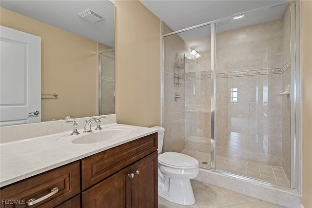 5793 Cape Harbour DR 615, Cape Coral, FL 33914