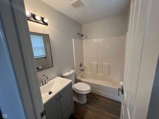 12398 River Valley Drive, Fishers, IN 46037