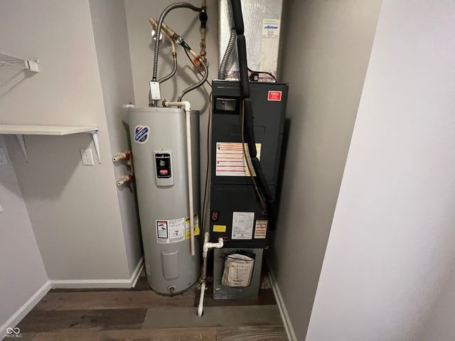 12398 River Valley Drive, Fishers, IN 46037