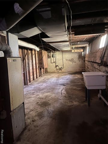 429 Page Street, Flint, MI 48505