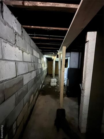 429 Page Street, Flint, MI 48505