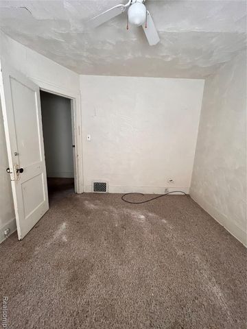 429 Page Street, Flint, MI 48505