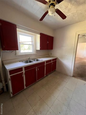 429 Page Street, Flint, MI 48505