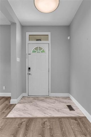 2058 SW Buchanan Street, Topeka, KS 66604