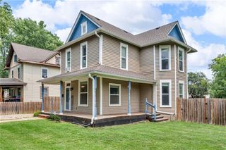 2058 SW Buchanan Street, Topeka, KS 66604