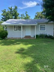 11633 County Road 48, Fairhope, AL 36532