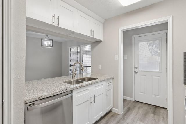 17225 Saturn Lane, Houston, TX 77058