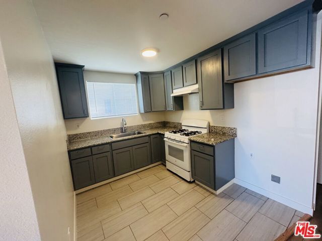 5919 Denver Avenue 5919, Los Angeles, CA 90044