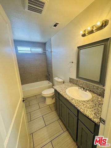 5919 Denver Avenue 5919, Los Angeles, CA 90044