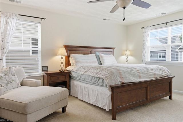 521 Cape Joshua LN, Virginia Beach, VA 23462
