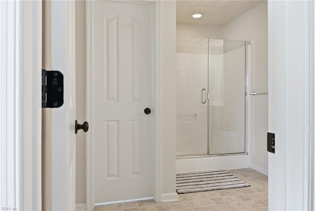 521 Cape Joshua LN, Virginia Beach, VA 23462