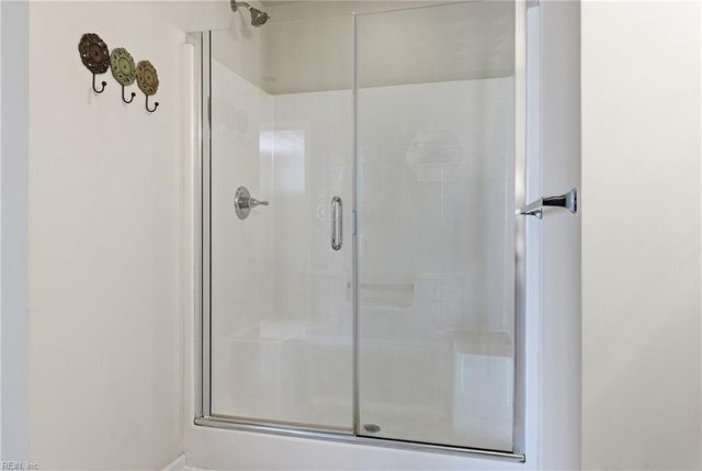 521 Cape Joshua LN, Virginia Beach, VA 23462