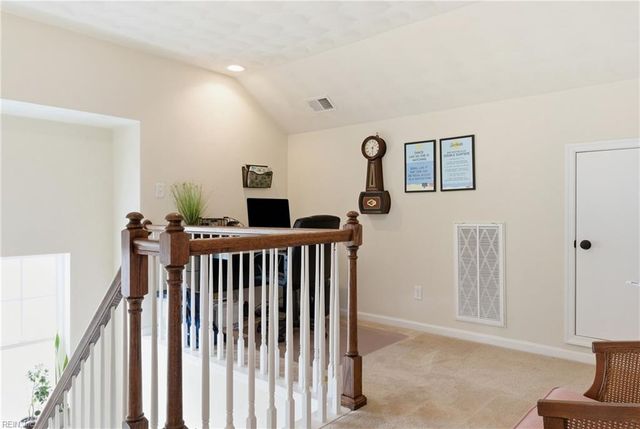 521 Cape Joshua LN, Virginia Beach, VA 23462