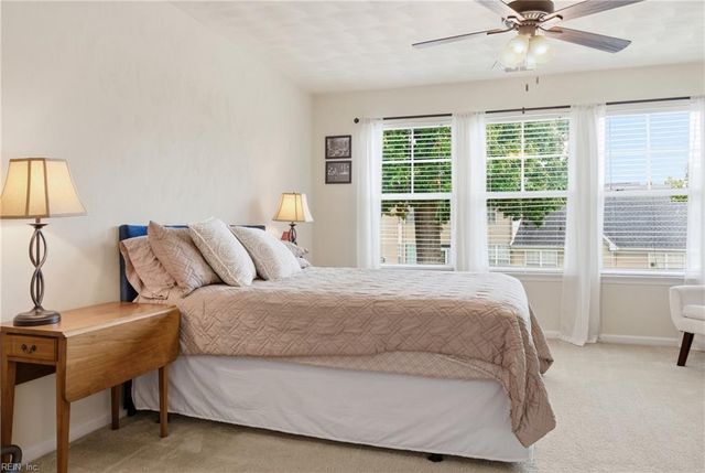 521 Cape Joshua LN, Virginia Beach, VA 23462