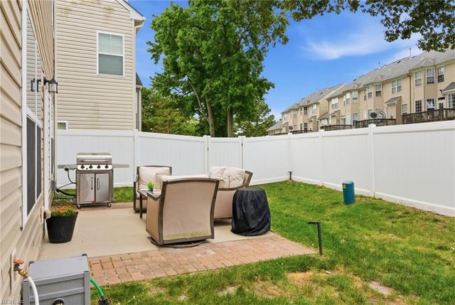 521 Cape Joshua LN, Virginia Beach, VA 23462