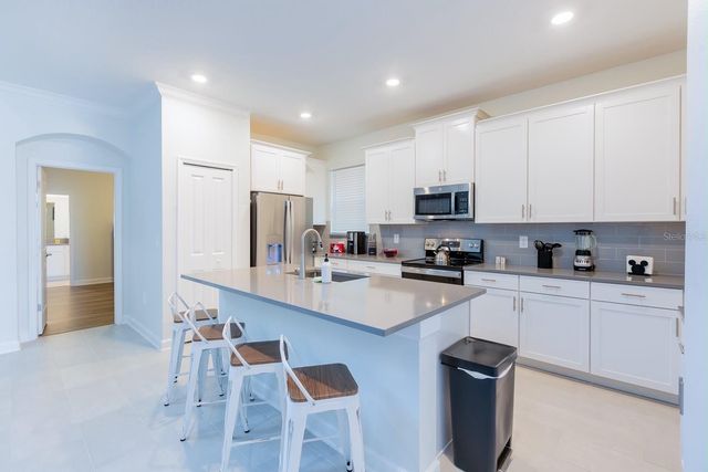 8973 PLAY THROUGH DRIVE, Davenport, FL 33896