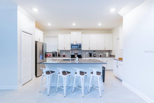 8973 PLAY THROUGH DRIVE, Davenport, FL 33896