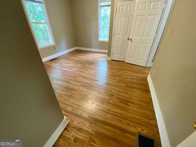 164 Glenn Carrie Road, Hull, GA 30646