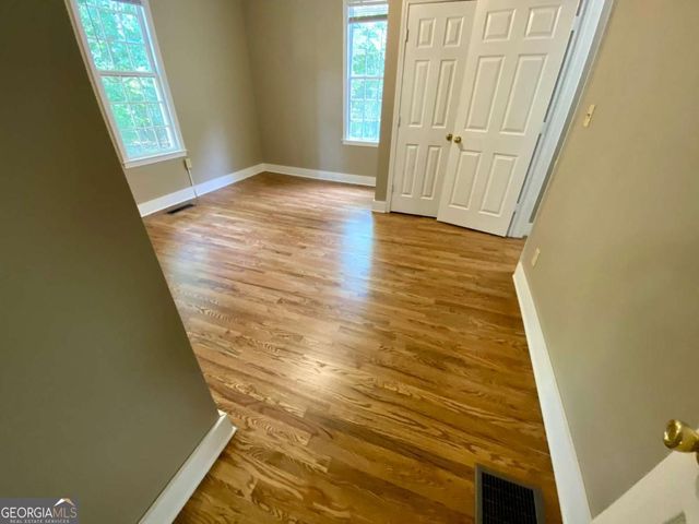 164 Glenn Carrie Road, Hull, GA 30646